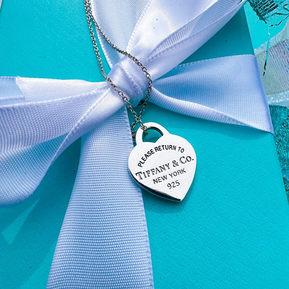 Tiffany & Co. Silver Return To Tiffany Heart Pendant Necklace